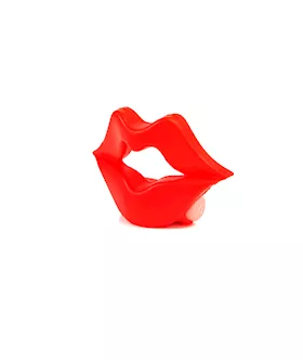 Lusty Lips Vibrating Cock Ring