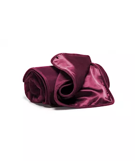 Liberator Fascinator Queen Waterproof Throw