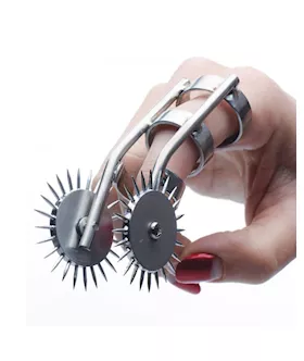 Spikes Double Finger Pinwheel