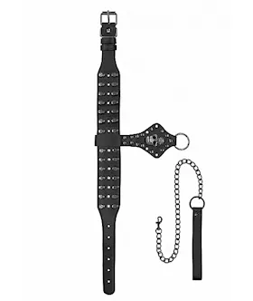 Ouch! Skulls And Bones - Neck Chain With Skulls & Leash 