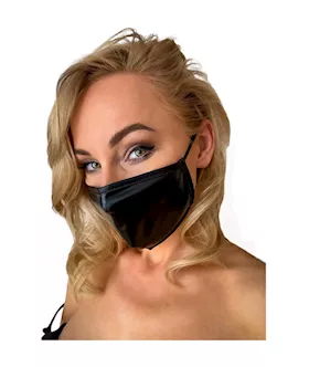 Noir Simple Wetlook Mask