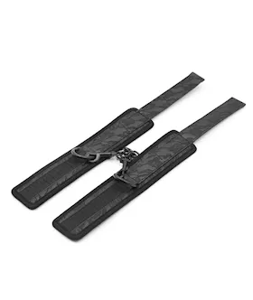 Perfectly Splended Wrist Restraints