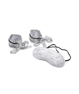 Seductive Lace Lovers Kit
