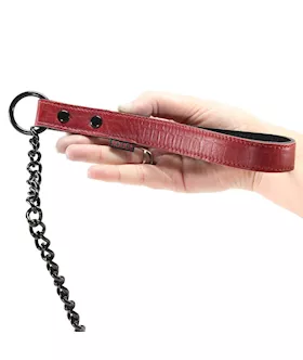 Rouge Leather Lead