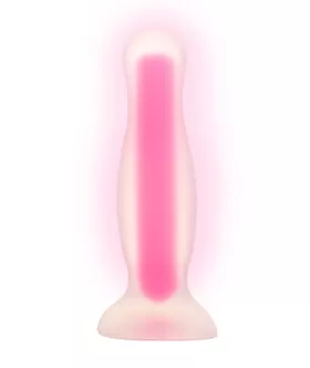 Play Glow In The Dark Butt Plug