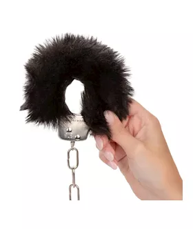 Ultra Fluffy Furry Handcuffs