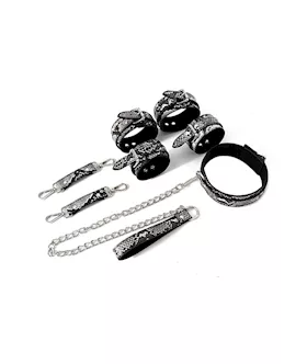 Share Satisfaction SnakePrint Set