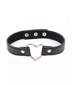 Kinki Heart Collar