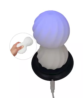 Roxy Warming Masturbator