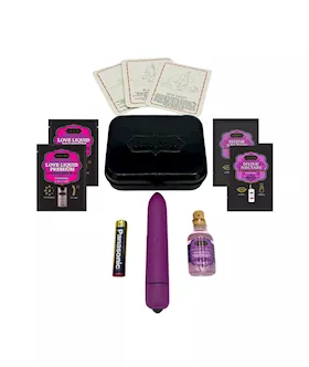 Raspberry Kiss Vibrator Weekender Kit