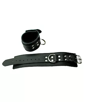Leather Cuffs With Fur Lining