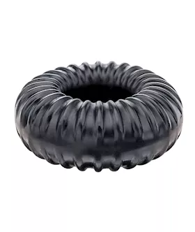 Ribbed Ring