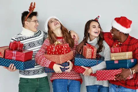 8 Funny Gifts for Friendmas
