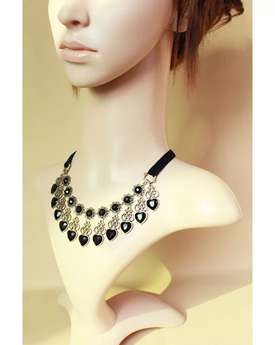 black elegant gothic lace necklace with heart detail