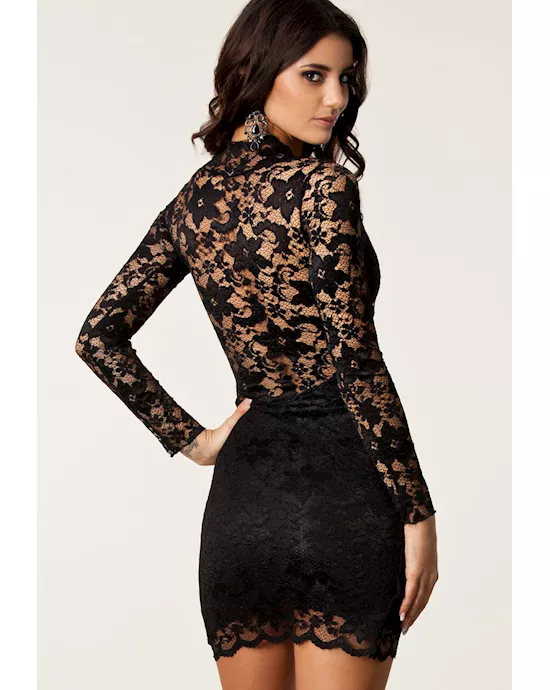 black scalloped v neck lace vintage dress