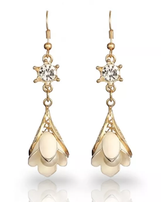 Valentine Pearl Flower Chandelier Earrings