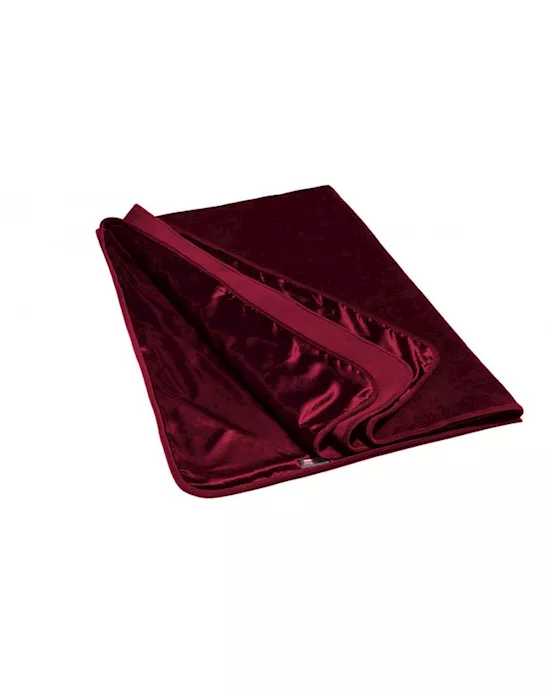 Liberator Fascinator Queen Waterproof Throw