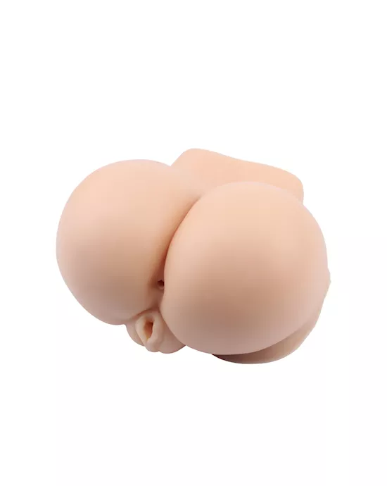 Tori's Plump Ass With Vagina