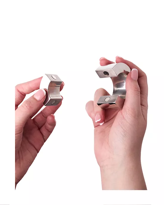 Kink Range Stainless Steel Large Wide Magnetic Ball Stretcher - 1.3 Inch